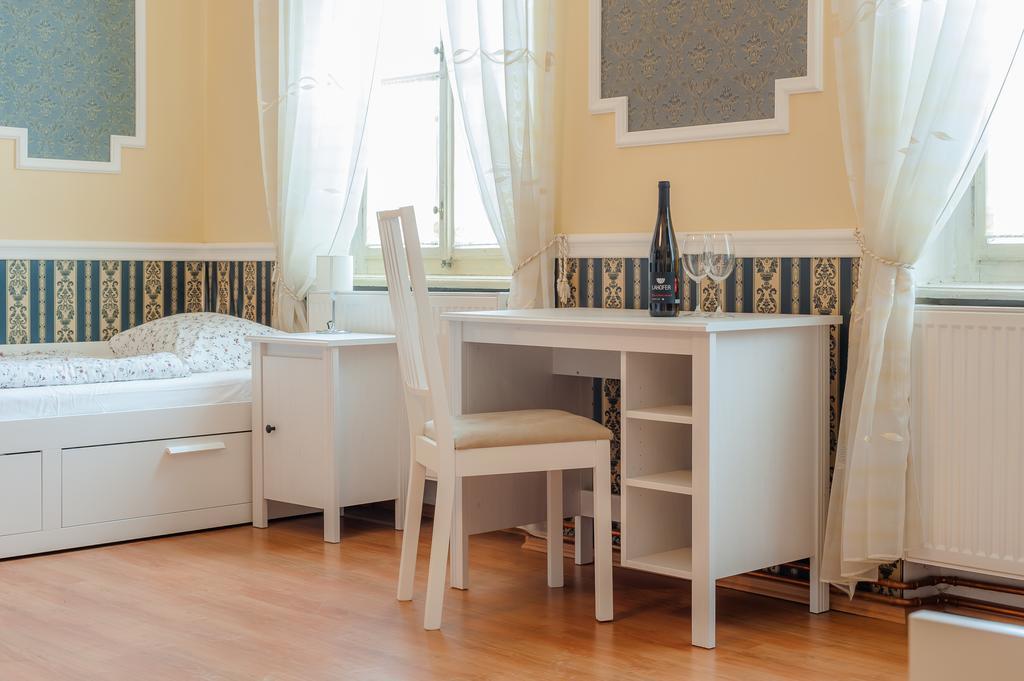 Vinarske Apartmany Znojmo Exteriör bild