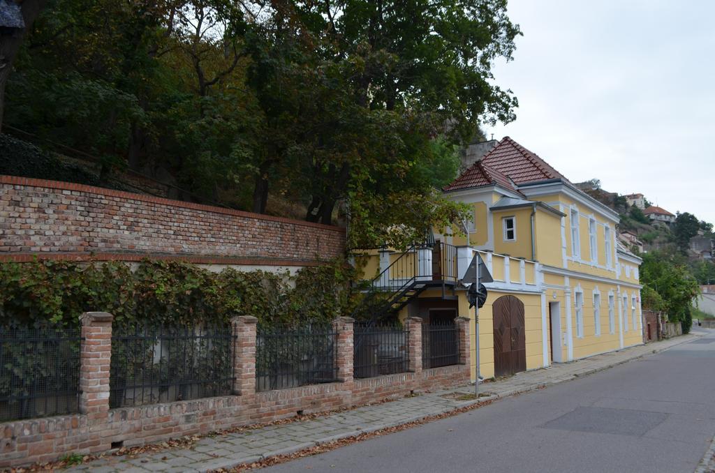 Vinarske Apartmany Znojmo Exteriör bild