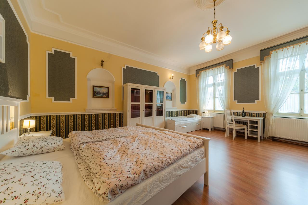 Vinarske Apartmany Znojmo Rum bild